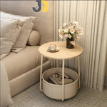 Load image into Gallery viewer, طاولة جانبية دائرية خشبية مع سلة تخزين قماشية بجانب السرير
Round wooden side table with fabric storage basket beside bed