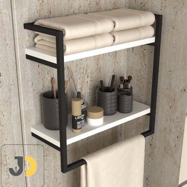رف حمام جداري معدني أسود مع رفوف بيضاء للمناشف والإكسسوارات
Black metal wall-mounted bathroom shelf with white shelves for towels and accessories