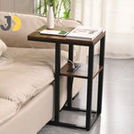 Load image into Gallery viewer, طاولة جانبية خشبية معدنية مع منافذ شحن USB بجانب الأريكة
Wood and metal side table with built-in USB charging ports beside sofa
