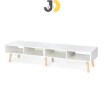 Load image into Gallery viewer, طاولة تلفاز بيضاء بتصميم اسكندنافي أنيق وأرجل خشبية طبيعية. مثالية لغرف المعيشة العصرية والمنظمة.
Elegant Scandinavian-style white TV stand with wooden legs, perfect for modern living rooms.
