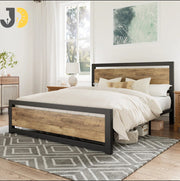 سرير خشبي معدني بتصميم عصري في غرفة نوم مضيئة
Modern wood and metal bed frame in a bright bedroom